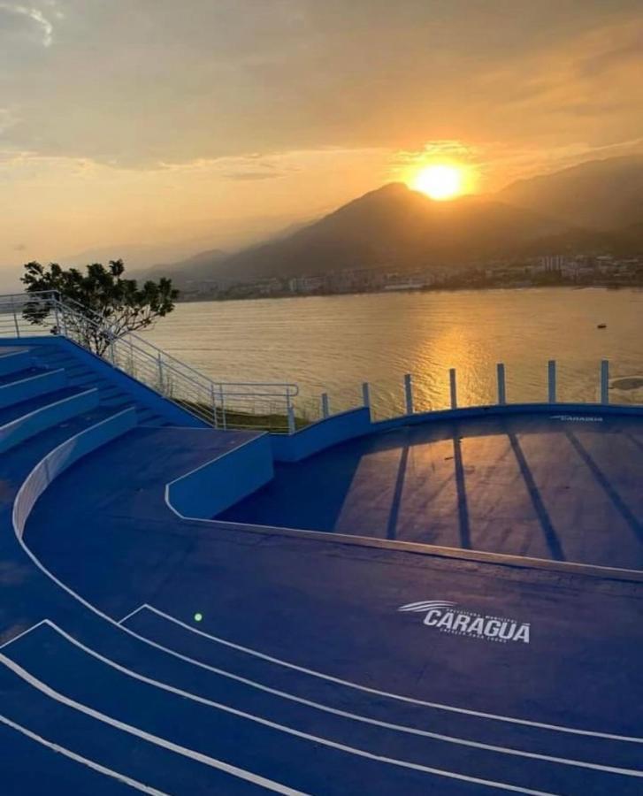 Lindo Apto Praia Martin De Sa Em Condominio Com Piscina, Estacionamento, Wi-Fi 150Mbps,Perto Do Mar!!! Caraguatatuba Eksteriør billede